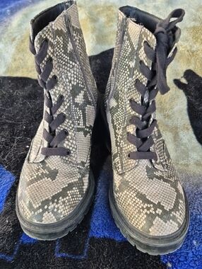 Universal Thread Snake Print Lace-Up Heeled Boots in Gray and Black